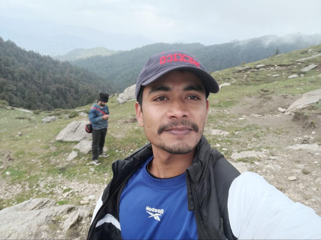 trek from Nauradhar to Churdhar