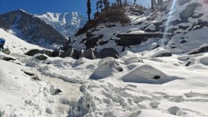mountain covered with heavy snow fall in kareri 